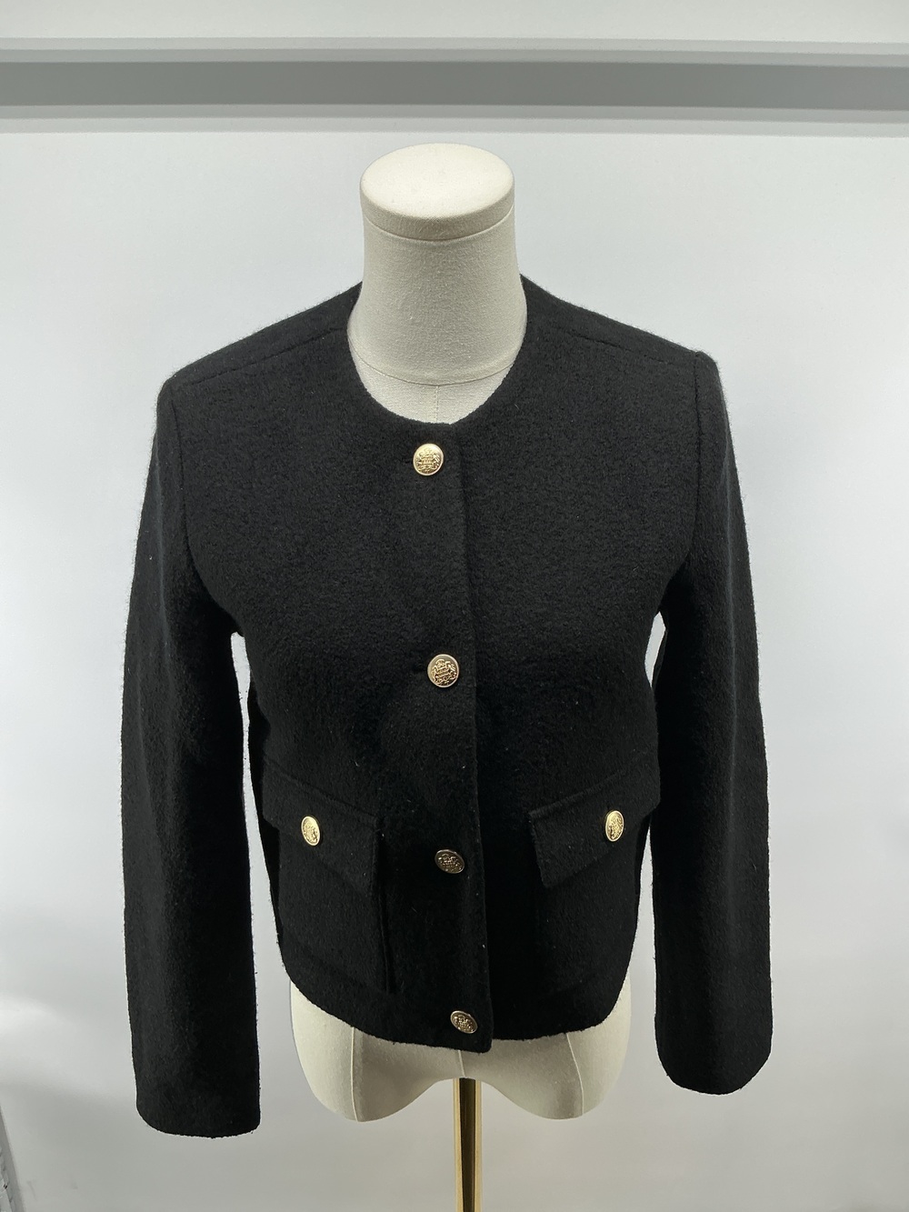 100% Merino Wool Collarless Cropped Jacket